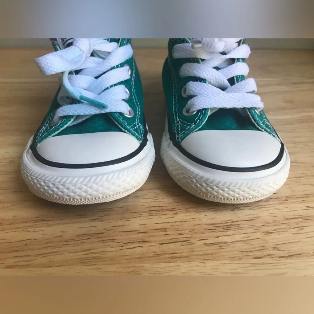 Converse Chuck Taylor Ox Low Sneaker Green Size: US Toddler 6 EUR 22 CM 13